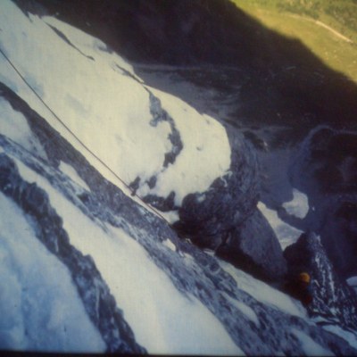 16-graham-just-completing-the-tricky-mantleshelf_50615593923_l